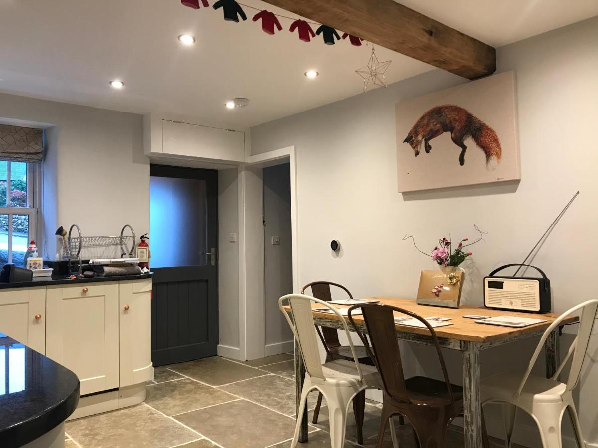 מטלוק Rustic Retreats Jacks Cottage With Hot Tub & Alpaca Walking Experiences מראה חיצוני תמונה